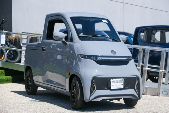 Ecolo ET4 Connect P.U Cargo Truck Style Enclosed Mobility Scooter